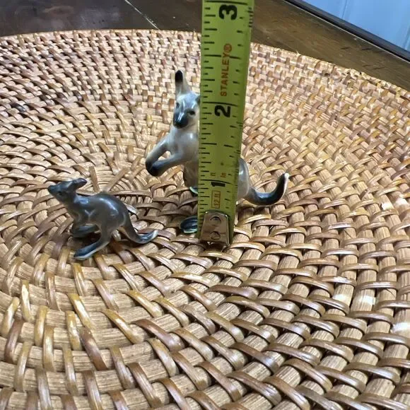 2 Vintage Bone China Kangaroo  Miniature Figurines Gray/Tan Mother And Joey - Picture 6 of 7